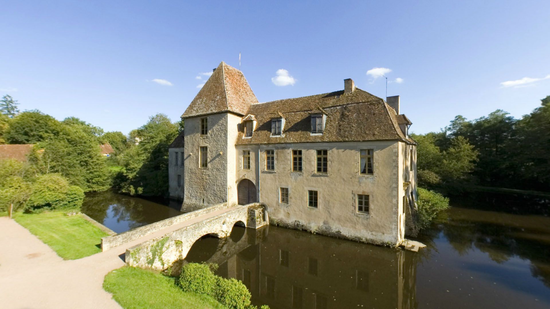 Chateau de Lantilly 58800 Cervon